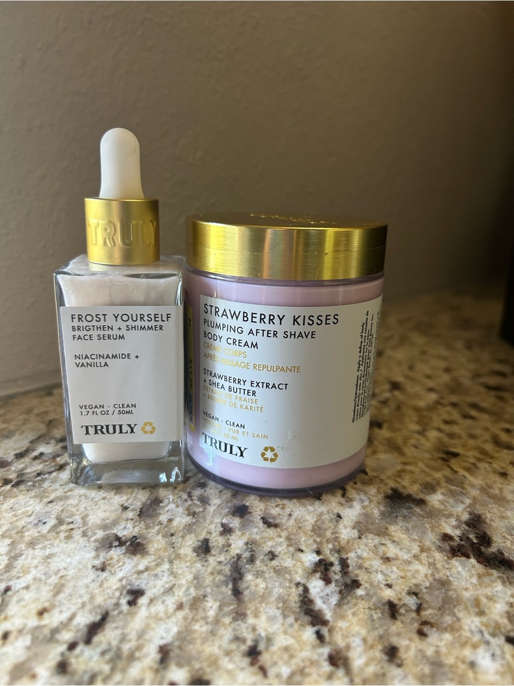 TRULY Bundle. Strawberry kisses body cream and frost yourself face serum. New